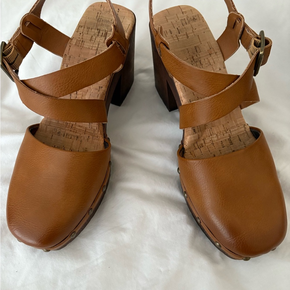 Korks Brown Leather Platform Clogs with Adjustable Strap